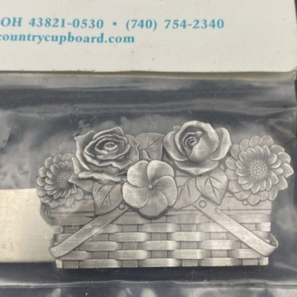Longaberger Crawford Barn Horse Charm Country Cupboard Spreader Basket Flowers - Picture 6 of 10